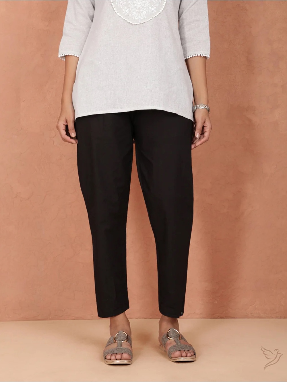 Black Cropped Straight-Leg Pants - Women